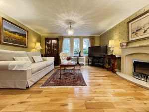 Photo 25- click for photo gallery